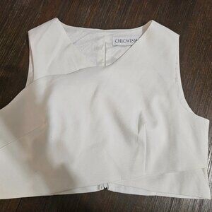 White crop top Chicwish